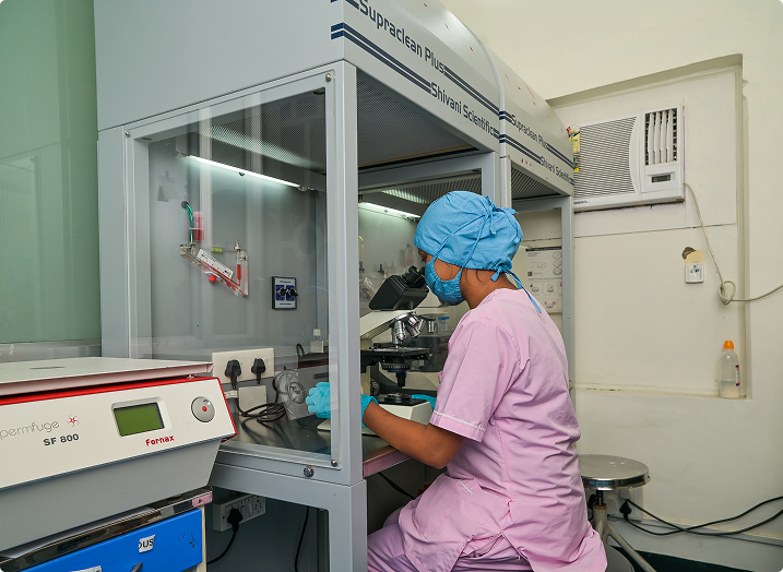 Couple discussing fertility testing with a specialist