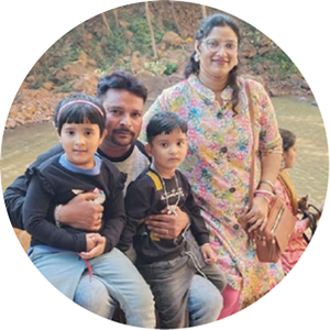 দয়েল ঘোষ ঘরুই ও অভিজিৎ ঘরুই